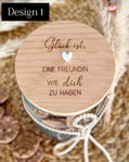 Kleines personalisiertes Vorratsglas mit Gravur, ideal als Geschenkidee für beste Freundin, Mama, Kollegen oder Lieblingsmensch. Perfekt für Geburtstage, Weihnachten, Ostern oder Nikolaus. Befüllbar mit Plätzchen, Trockenblumen oder Geldgeschenk. Elegante Deko und persönliche Aufmerksamkeit. Vorratsglas Keksdose Vorratsdose Personalisiert mit Gravur.
