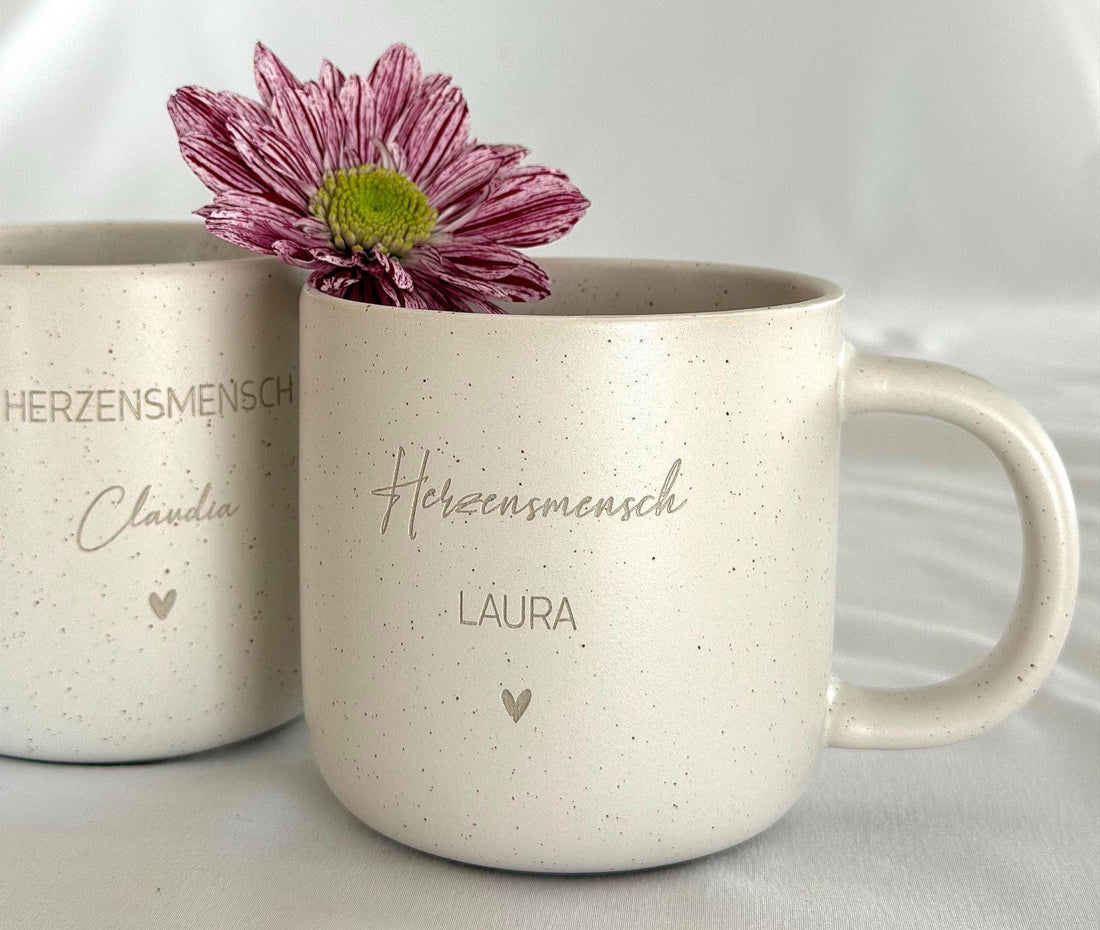 Keramiktasse personalisiert Herzensmensch | Geschenk Freundin Tasse mit Namen Kaffeetasse, Geschenk Mama Tochter, Abschied Geschenk Kollegin