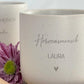 Hochwertiges Buchenholztablett mit individueller Namensgravur, kombiniert mit einer personalisierten Tasse. Handgefertigt, lebensmittelecht, mit Hartwachs behandelt. Pflegehinweise: nur von Hand waschen, trocken lagern, direkte Sonneneinstrahlung vermeiden. Wunderschön als Geschenk für besondere Menschen – Freundin, Frau, Kollegin oder für sich selbst. Steingut Tasse . Geschenk für Herzensmensch und Lieblingsmensch