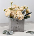 Individueller Blumentopf mit Name und Datum, perfekte Geschenkidee zur Hochzeit oder Einweihung. Stilvolles Geschenk für Paare, das sowohl als dekorativer Pflanzentopf als auch als kreatives Geldgeschenk genutzt werden kann. Ideal für Braut und Bräutigam, zur Verlobung oder als romantische Überraschung.
