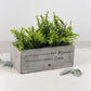 Dekorativer Blumentopf mit personalisierter Gravur, ideal als Dankeschön für Mama oder Oma. Perfekt für besondere Anlässe wie Weihnachten, Muttertag oder Geburtstage. Keramik in Betonoptik mit liebevollem Spruch. Ein einzigartiges Geschenk für Frauen, die stilvolle Deko und Pflanzen lieben.