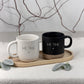 Individuell gravierte Tasse mit Namen, perfekt als personalisiertes Geschenk für Frauen oder Männer. Hochwertige Keramik, stilvolles Design und liebevolle Personalisierung machen diese Tasse zur idealen Geschenkidee für jeden Anlass.