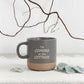 Heated Rivalry inspirierte Keramiktasse mit dem Spruch „I’m coming to the cottage“. Diese Coffee Mug ist ein ideales Geschenk für Booklover, BookTok Fans und Romance Leserinnen. Perfekt als Geschenk für Freundin, beste Freundin oder alle Fans von Hockey Romance und emotionalen Liebesgeschichten mit besonderem Fan Feeling.