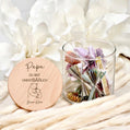 Personalisiertes Vorratsglas mit Gravur als Vatertagsgeschenk für Papa. Diese Keksdose eignet sich als Geschenkidee Vatertag Papa oder Geburtstagsgeschenk für ihn. Das Glas kann mit Naschereien, Keksen oder Geld befüllt werden und ist eine besondere Überraschung mit persönlicher Note für jeden Vater.