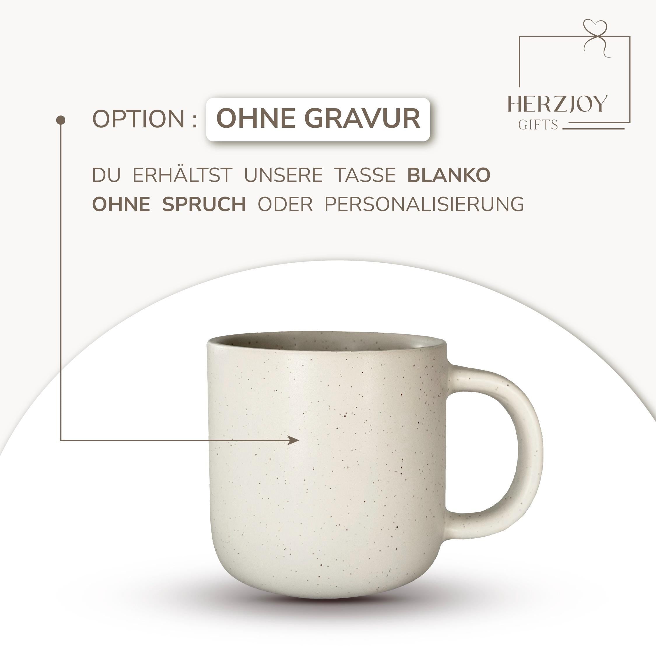 Personalisierte Tasse mit Name als Kollegin Geschenk im Geschenkset mit Tablett. Dieses Set eignet sich als Geschenkidee Abschied Arbeit, Jobwechsel Geschenk oder Ruhestand Geschenk mit individueller Gravur.