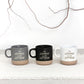 Keramiktasse „I’m coming to the cottage“ als Fan Geschenk für BookTok Leserinnen und Romance Fans. Diese hochwertige Kaffeetasse ist ideal für Heated Rivalry Liebhaber und alle, die Enemies to Lovers Geschichten lieben. Perfekt für Kaffee, Tee und entspannte Cottage Wochenenden.