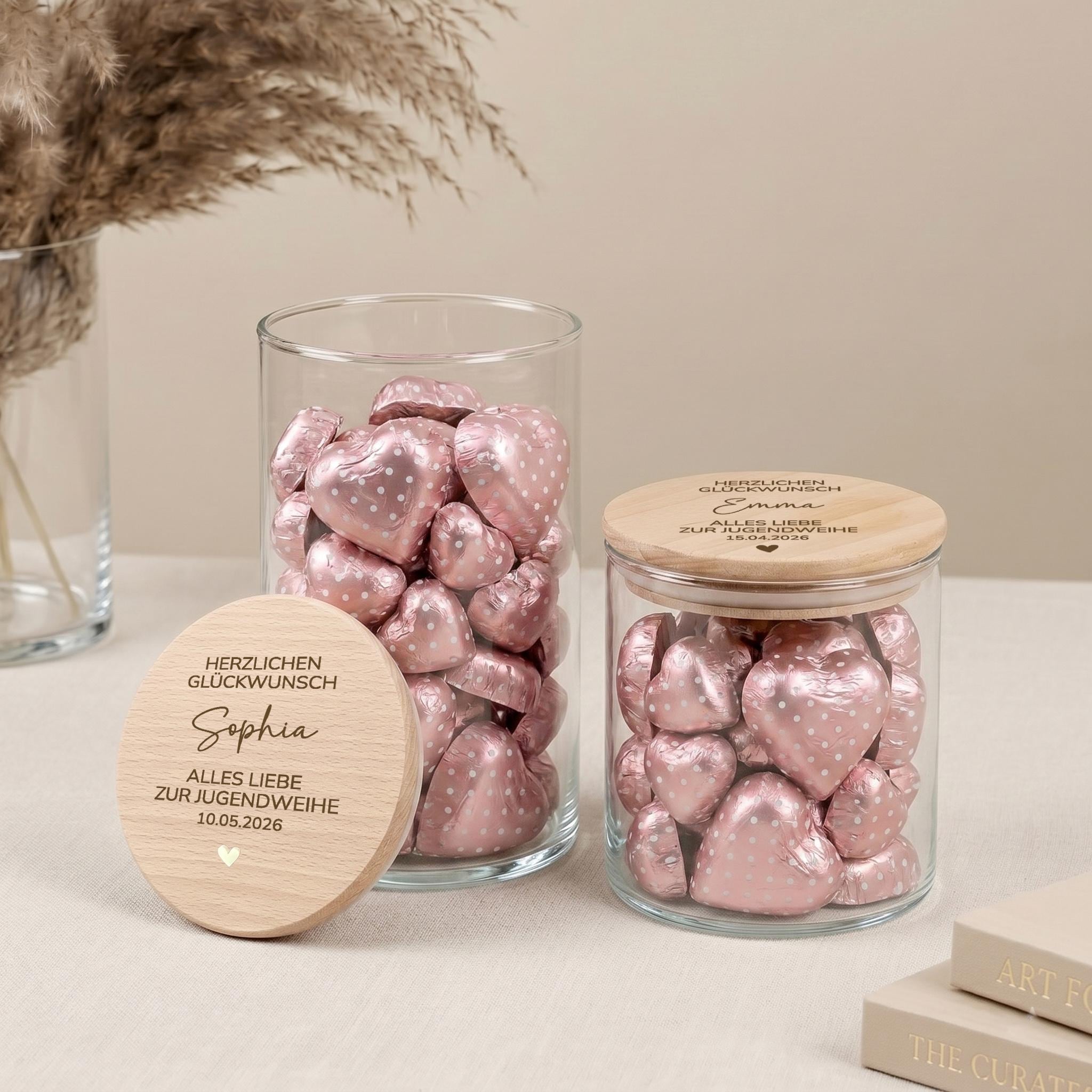 Kreative Geschenkidee Jugendweihe mit personalisiertem Glas und Namen. Dieses Geldgeschenk verbindet praktische Nutzung mit emotionaler Bedeutung und eignet sich als Geschenk für Enkelkind, Tochter, Sohn oder Patenkind.