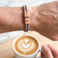 Personalisiertes Armband Papa als stilvolles Geschenk mit Namen oder Initialen der Kinder. Perfekt als Geschenk zum Geburtstag, Vatertag oder Weihnachten und eine besondere Erinnerung für jeden Tag.