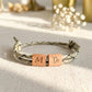 Personalisierte Geschenke Mann als handgemachtes Armband aus Segeltau und Treibholz. Die natürliche Maserung macht jedes Holzstück einzigartig und sorgt für einen individuellen Look.