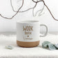 Kollegin Geschenk als personalisierte Keramiktasse 360 ml mit Tablett. Dieses Geschenkset eignet sich als Abschiedsgeschenk Arbeit, Ruhestand Geschenk oder Jobwechsel Geschenk. Eine praktische und emotionale Geschenkidee mit individueller Gravur.