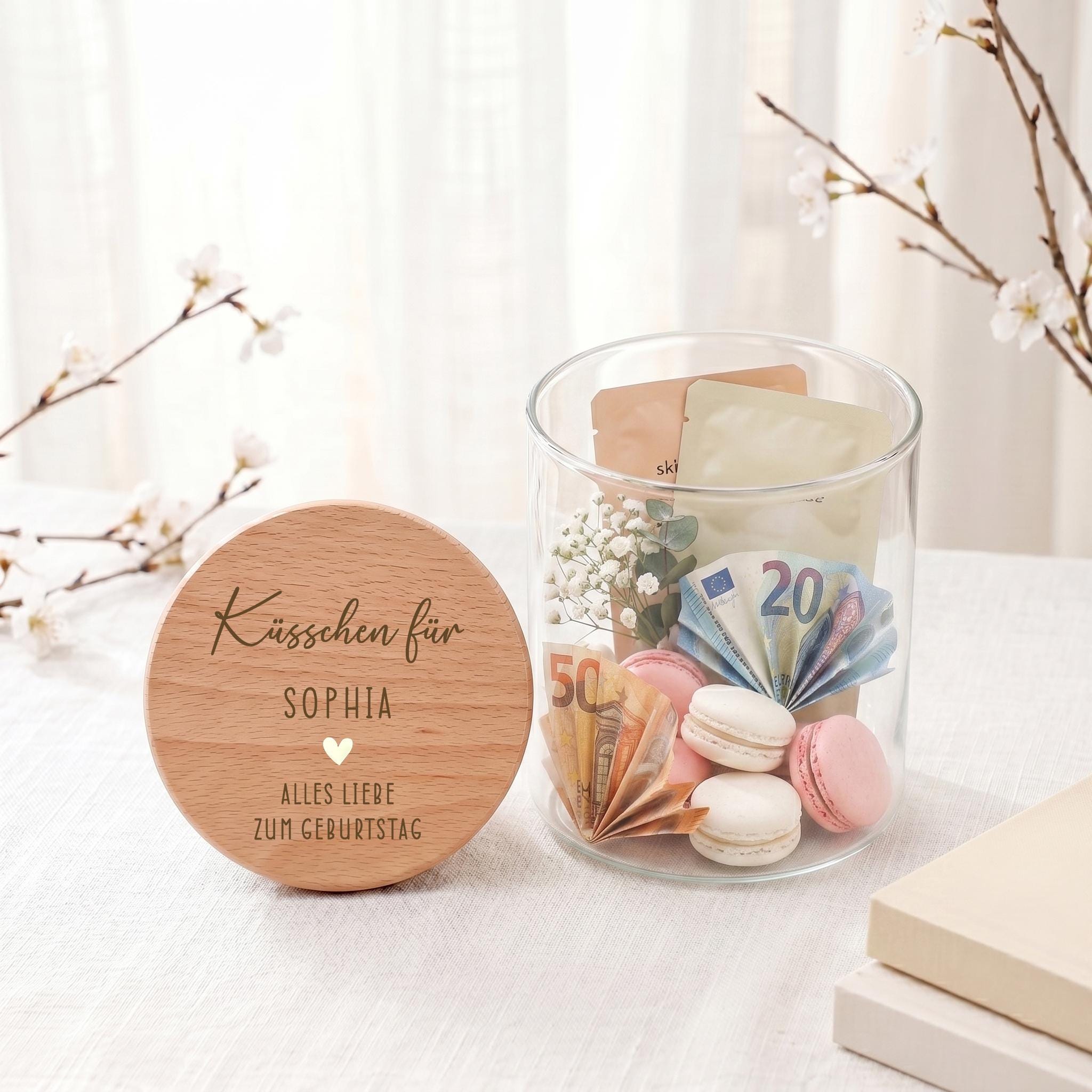 Personalisiertes Vorratsglas mit Name graviert, liebevolle Geschenkidee zum Geburtstag für Frauen, Freundin, Schwester, Mama oder Oma, befüllbar mit Süßigkeiten, Küsschen oder kleinen Überraschungen. Mitbringsel Geschenk für Frau mit personalisiertem Vorratsglas und Namensgravur, kreative Geschenkidee zum Geburtstag für Freundin, Kollegin, Schwester oder Lieblingsmensch