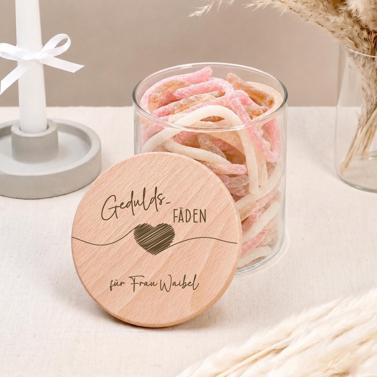 Kleine Abschiedsgeschenke für Kindergarten oder Schule als personalisiertes Vorratsglas. Perfekt geeignet für Erzieherin, Lehrer oder Kita Team als liebevolle Aufmerksamkeit zum Abschied.