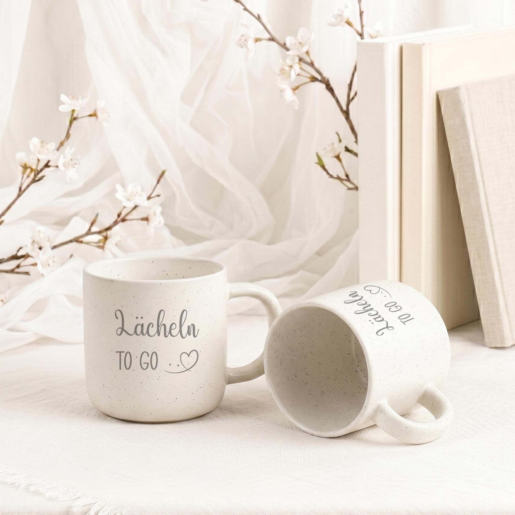 Personalisierte Tasse mit hochwertiger Gravur und Wunschname als originelles Teamgeschenk für Mitarbeiter, Kollegen oder das gesamte Büro – eine besondere Geschenkidee für Abschied, Jubiläum, Dankeschön oder neue Arbeitsstelle.