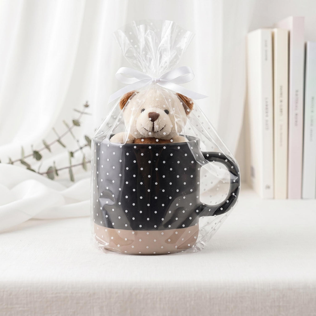 Emotionale Kaffeetasse personalisiert als Geschenk zur Schwangerschaft für Oma, Opa, Mama oder Papa. Die individuell gestaltete Keramiktasse eignet sich als Weihnachtsgeschenk, Familiengeschenk oder liebevolle Erinnerung an den Beginn eines neuen Lebensabschnitts.